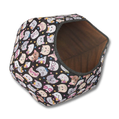 This Cat Ball® cat bed is made with a cute cartoon cat fabric, and lined with a coordinating brown printed to look like burlap. 