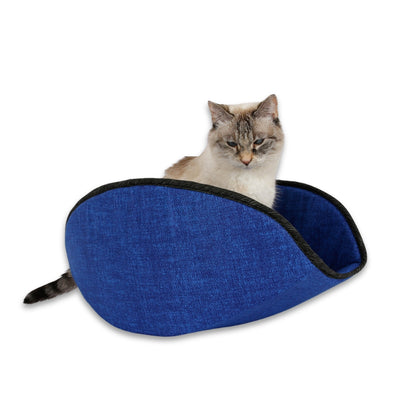 The jumbo Cat Canoe® is designed for cats over 18 pounds. Our taco-shaped pet bed is made with blue cotton printed to look like burlap over high-density foam panels and finished with contrasting bias tape. Made in the USA and ready to ship. 