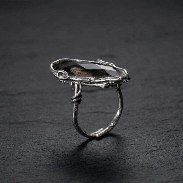 Labradorite Radiance Ring (1)