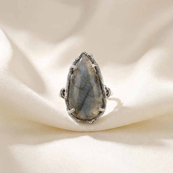 Labradorite Radiance Ring (3)