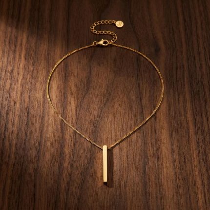 Sliced Raw Diamond Bar Necklace 1