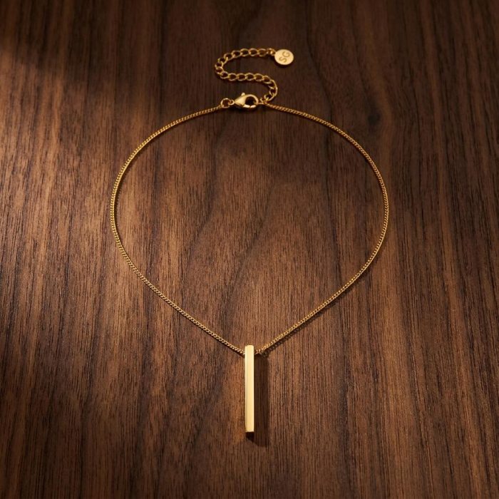Sliced Raw Diamond Bar Necklace 1