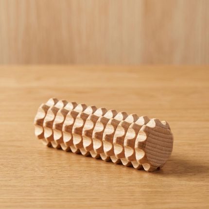 Wooden Hand & Palm Roller 1