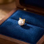 Elegant Cat Lady Pearl Earrings 1