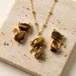 Elegant Faceted Feline Cat Necklace 3