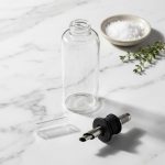Elegant No-drip Oil & Vinegar Pourer 4