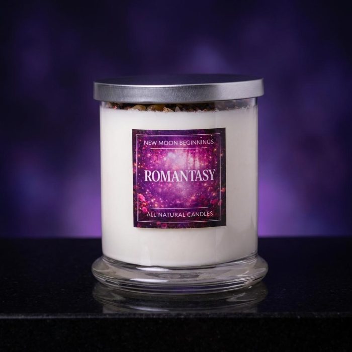 Enchanting Romantasy Candle (2)