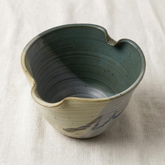 Ergonomic Get A Grip Mixing Bowl 1