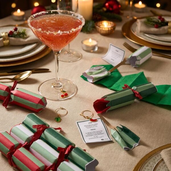 Festive Pop & Sip Drink Charm Mini Christmas Crackers