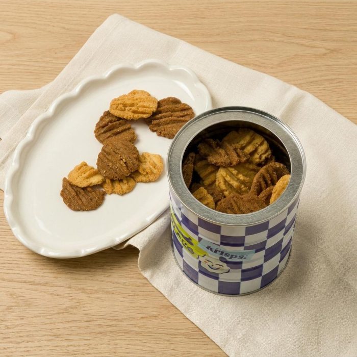 Handcrafted Sweet & Salty Cracker Cookie Tin 1