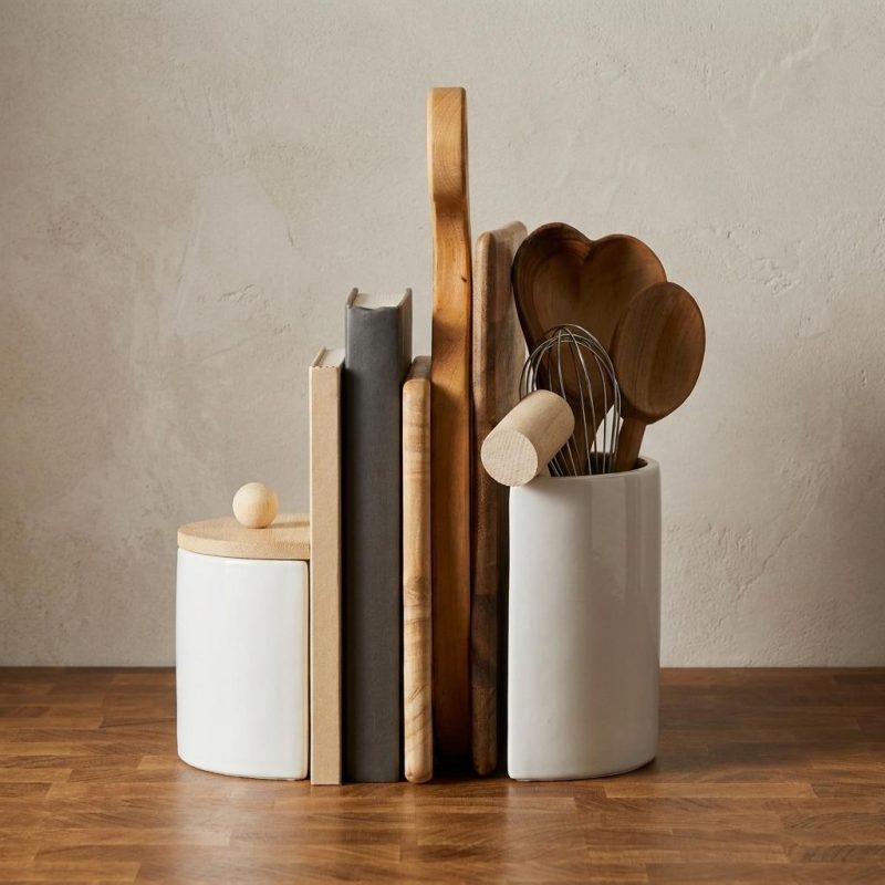 Multifunctional Caddy Cookbook Ends