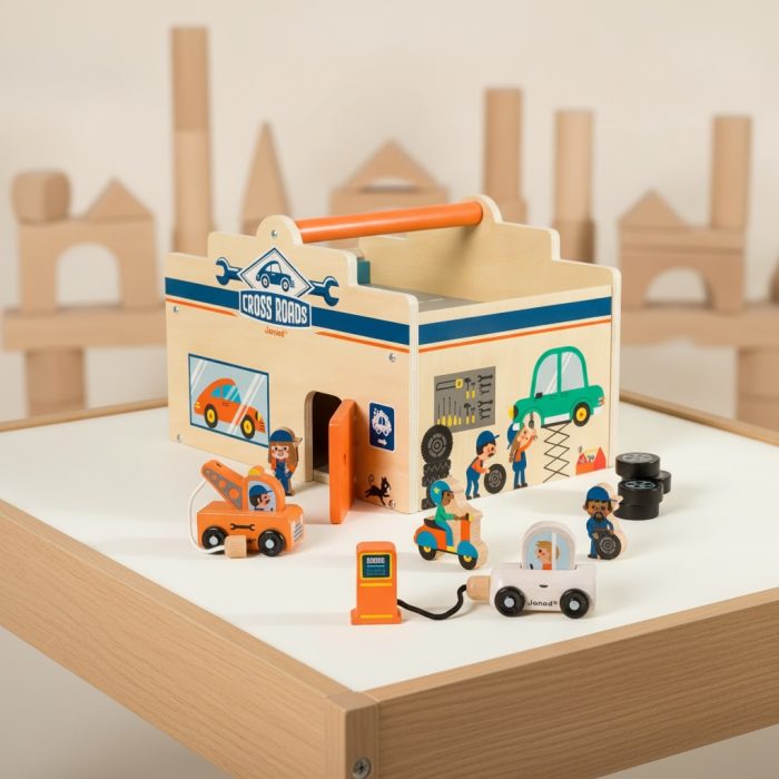 Wooden All-in-one Garage & Car Wash Play Set 3